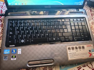 Portátil Toshiba i5 17 Negro