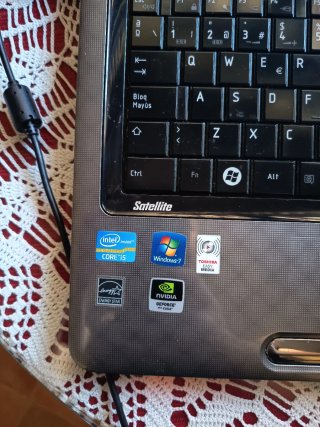 Portátil Toshiba i5 17 Negro