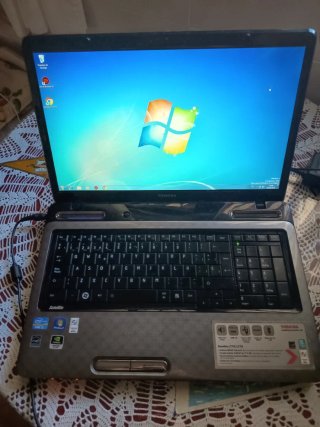 Portátil Toshiba i5 17 Negro