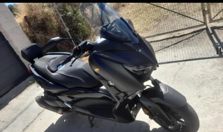 Yamaha XMAX Iron Max Negra/Gris