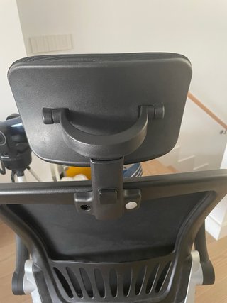 Silla de estudio ergonómica negra
