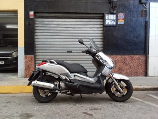 Yamaha Xmax 125 Maxi Scooter