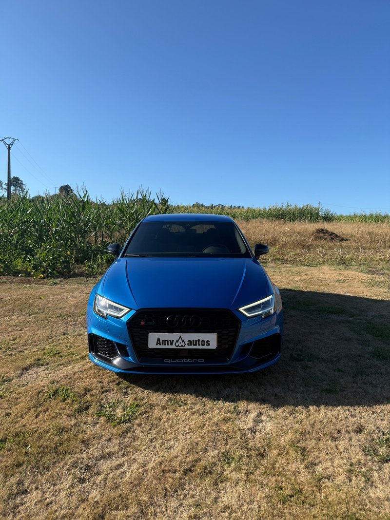 Audi RS3 - foto 1