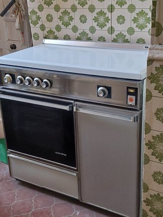 Cocina de gas butano con horno