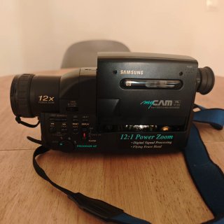 Videocámara Samsung VP-J55