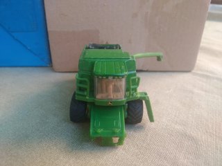 SIKU 1/87 Tractor MF 8480 + Empacadora