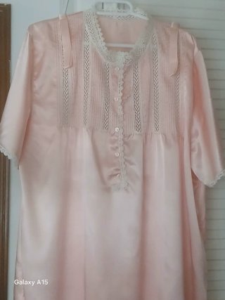 Camisón de raso, clásico, rosa con encaje