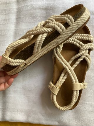 Sandalias Pull&Bear cuerdas beige
