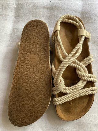 Sandalias Pull&Bear cuerdas beige
