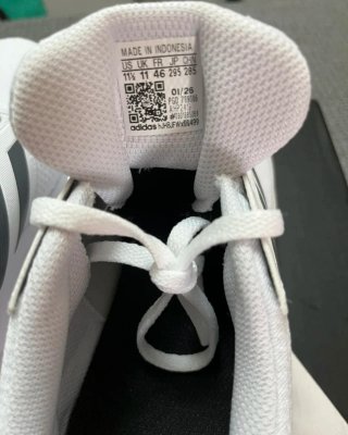 Zapatillas Adidas Blancas y Rojas