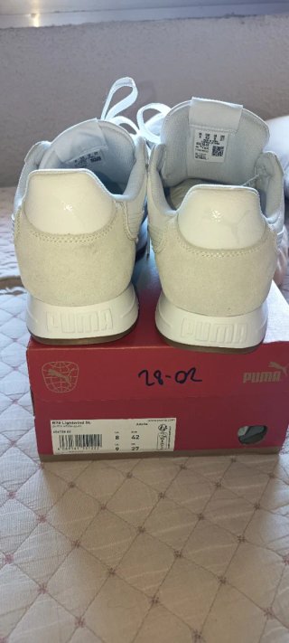 Zapatillas Puma Blancas y Beige Talla 42
