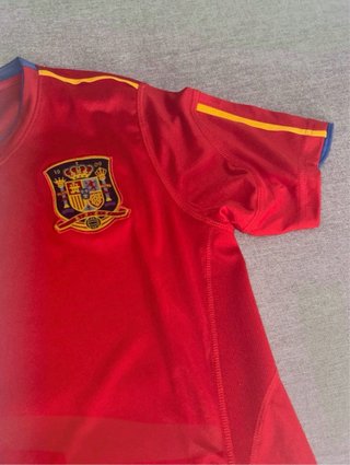 Camiseta España Talla M Roja Sin estrella