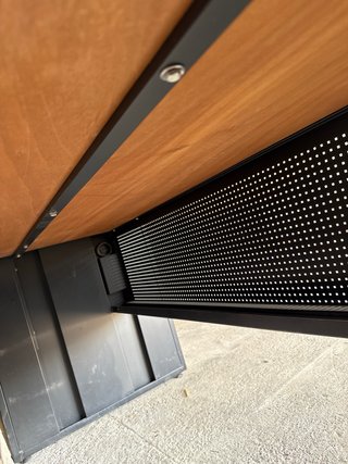 Mesa de oficina madera y metal
