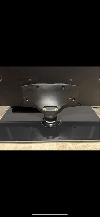 Samsung 55” 4K U7000F TV con mando