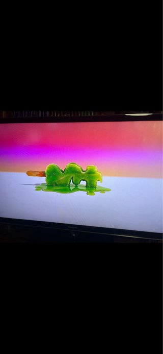 Samsung 55” 4K U7000F TV con mando