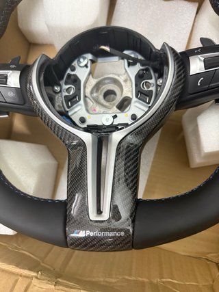 Volante BMW M Performance Levas Carbono F30 F20--