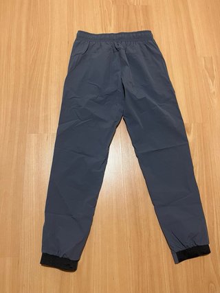 Pantalón negro
