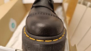 Botas Dr. Martens de Piel Negra con Plataforma