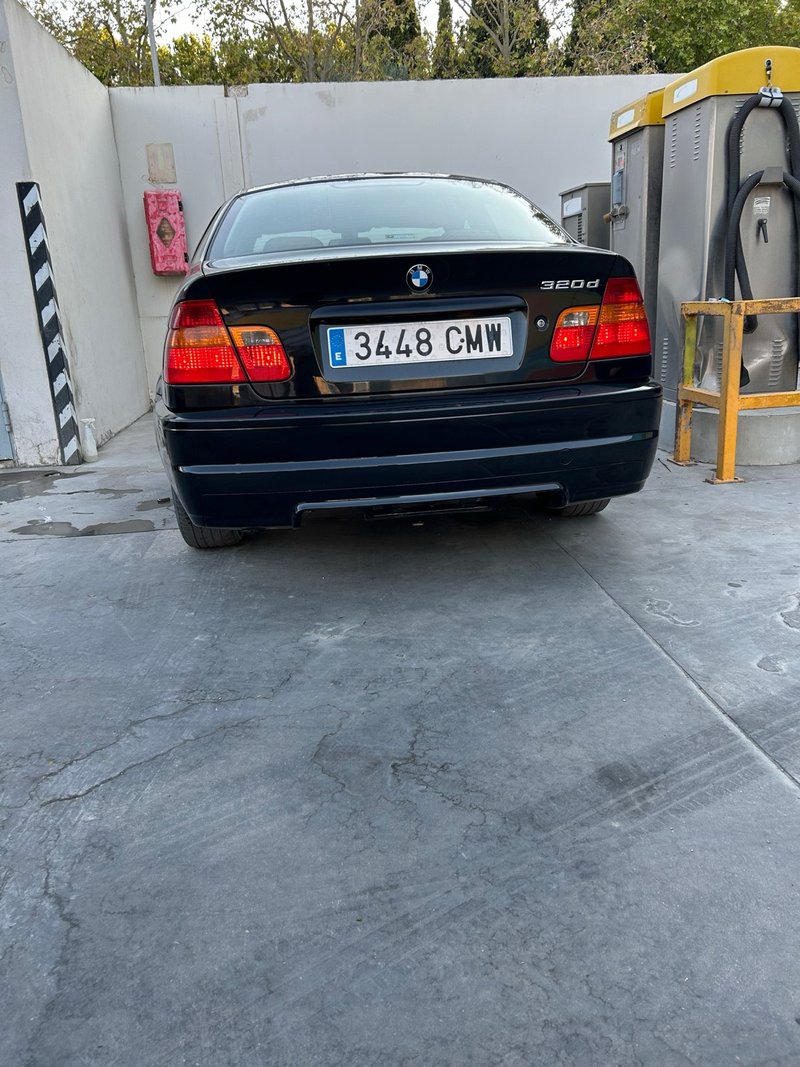 BMW Serie 3 2002 - foto 1
