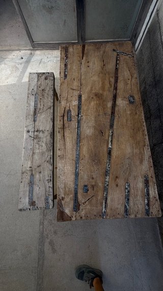 Conjunto mesa y banco rústico madera