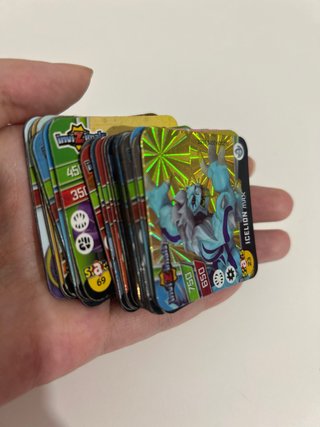 Cromos Imanes Invizimals