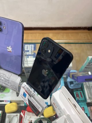 iPhone 12 Morado 64GB