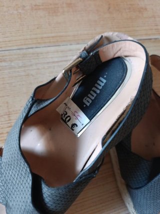 Sandalias Mustang Grises Plataforma Talla 40