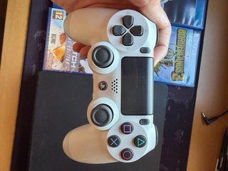 Console PS4 + 5 Giochi