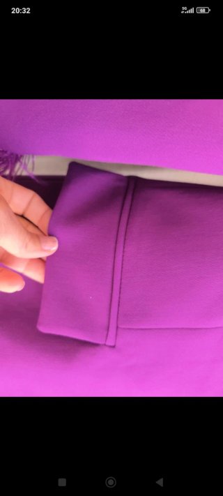 Blazer Zara Morado con Plumas