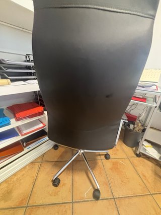 Silla de oficina con ruedas
