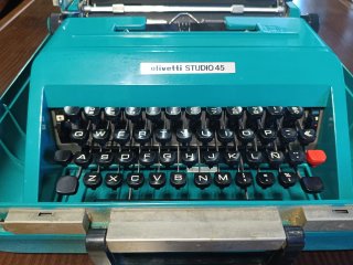 Máquina de escribir Olivetti Studio 45