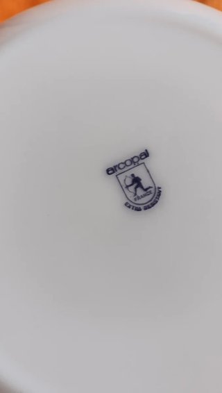 Fuente honda Arcopal flor rosa vintage