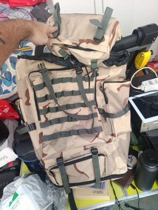 Mochila Táctica 100L Camuflaje Desierto