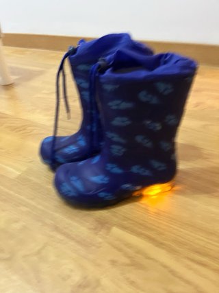 Botas de agua niño luces T.31
