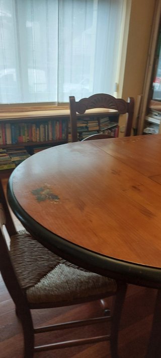 Mueble rústico de madera