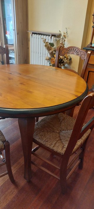 Mueble rústico de madera