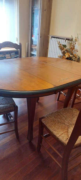 Mueble rústico de madera