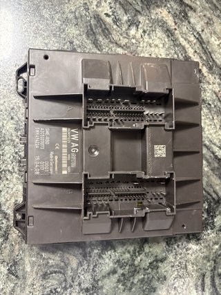 Centralita VW AG 6R0937086 Seat Ibiza