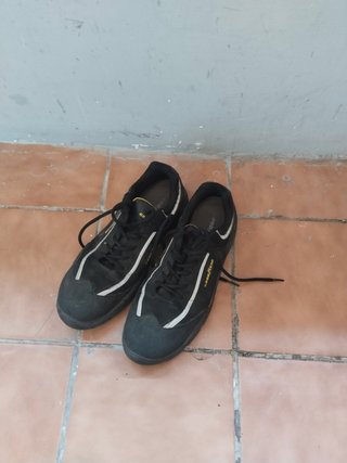 Zapatillas Adidas Boxeo Negras Rojas