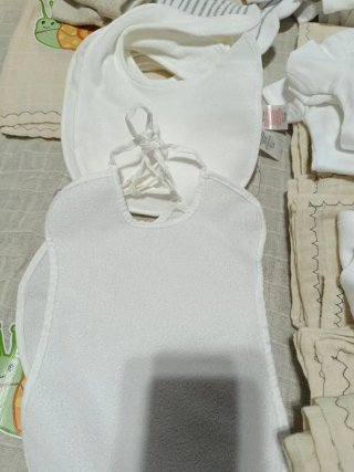 Lote Ropa Bebé: Bodies Manga Larga/Corta