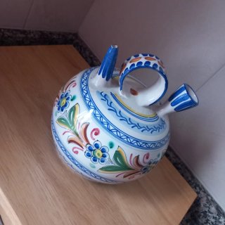 Botijo de preciosa cerámica artesanal pintado