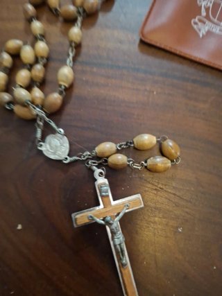 Rosario de madera Juan Pablo II