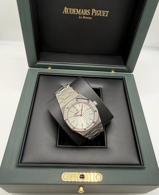 Audemars Piguet Royal Oak Lady Ref. 67651ST
