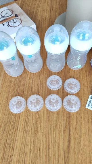 Biberones Philips Avent nuevos. Regalo tetinas