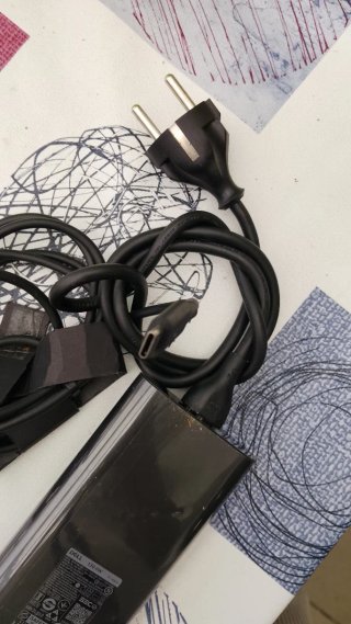 Adaptador Universal Portátil Dell 130W USB-C