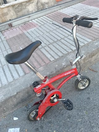 Mini bici roja plegable