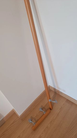 Barandillas/ pasamanos de madera y metal