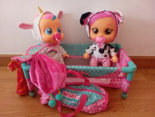 Bebés Llorones Cuna ,bolsas y vestido