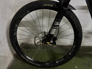 FOCUS AVENTURA²6.8 Bicicleta eléctrica de montaña