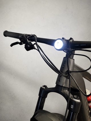 FOCUS AVENTURA²6.8 Bicicleta eléctrica de montaña